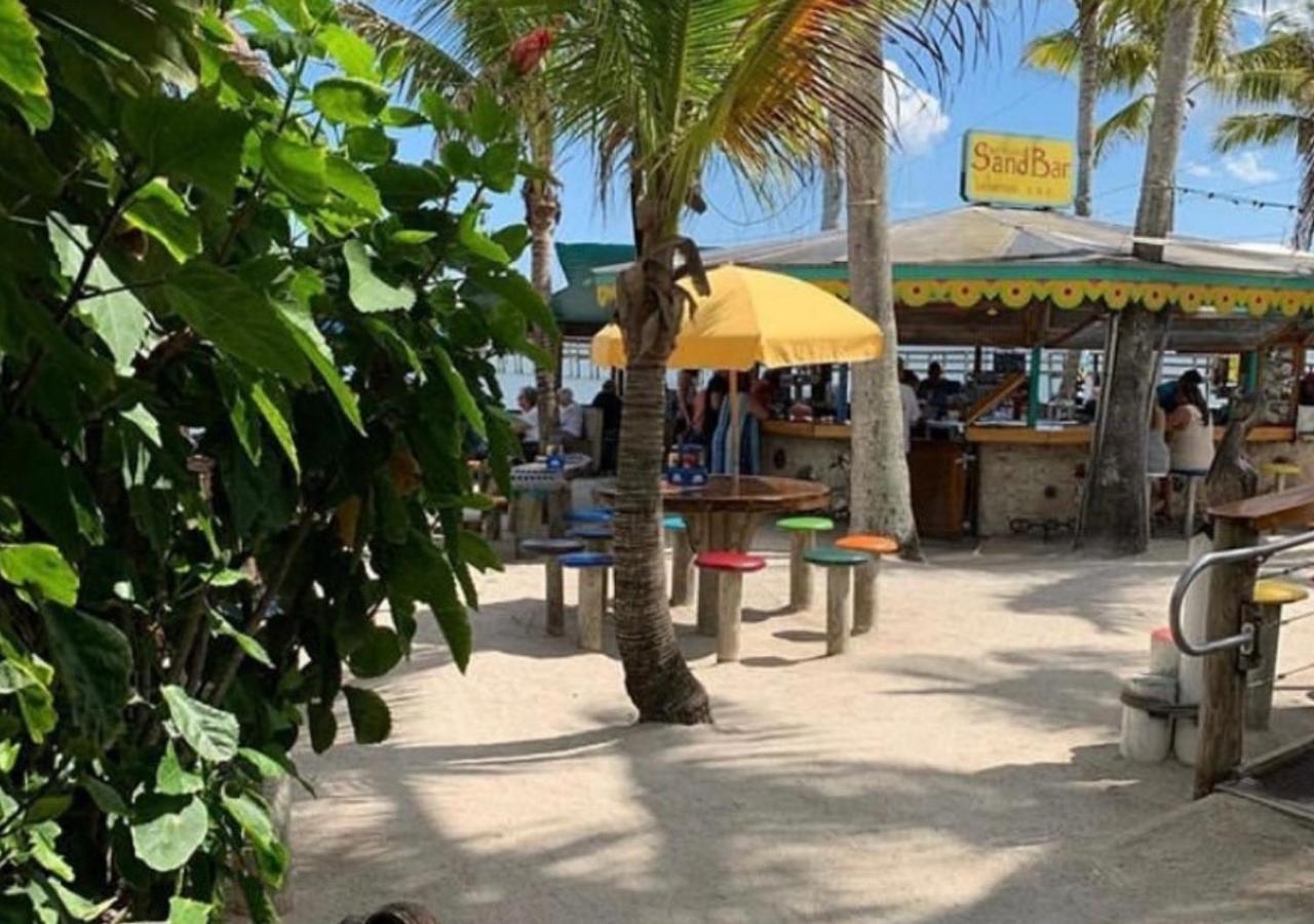 Capt Hirams Resort Sebastian Eksteriør bilde